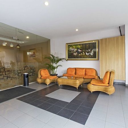Hotel Reddoorz Near Itc Fatmawati Cilandak  Exterior foto